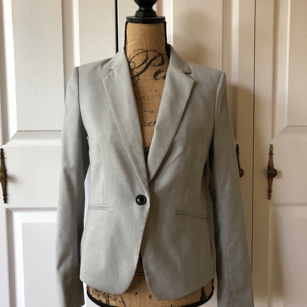 Classy gray blazer